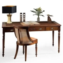 ESCRITORIO CON CUERO ARTHUR