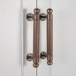 Aparador Alto Blanco 110x40x180 Cm EVEREST -Demarques Tienda aparador colonial alto blanco everest con 3 cajones 2 puertas 2 estantes 3