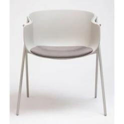 Silla Polipropileno Con Galleta Tapizada BAI -Demarques Tienda bai silla comedor polipropileno con galleta disponible en varios acabados 2