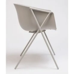 Silla Polipropileno Con Galleta Tapizada BAI -Demarques Tienda bai silla comedor polipropileno con galleta disponible en varios acabados 4