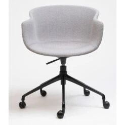 SILLA TAPIZADA GIRATORIA CON RUEDAS BAI -Demarques Tienda bai silla tapizada giratoria con ruedas disponible en varios acabados 2