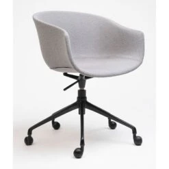 SILLA TAPIZADA GIRATORIA CON RUEDAS BAI