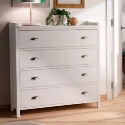 Comoda En Madera Con 4 Cajones Verona