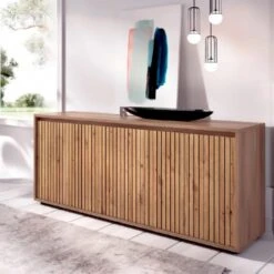 Aparador Con 3 Puertas Alistonadas UDO