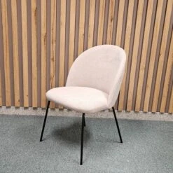 Silla Comedor Tapizada Con Pata Metalica DUOMO -Demarques Tienda silla comedor tapizada con pata metalica duomo 7