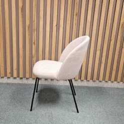 Silla Comedor Tapizada Con Pata Metalica DUOMO -Demarques Tienda silla comedor tapizada con pata metalica duomo 8