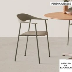 Silla Con Reposabrazos En Poliproìleno Y Metal ARUM