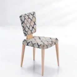 SILLA SIRA CON TAPIZADO AQUACLEAN