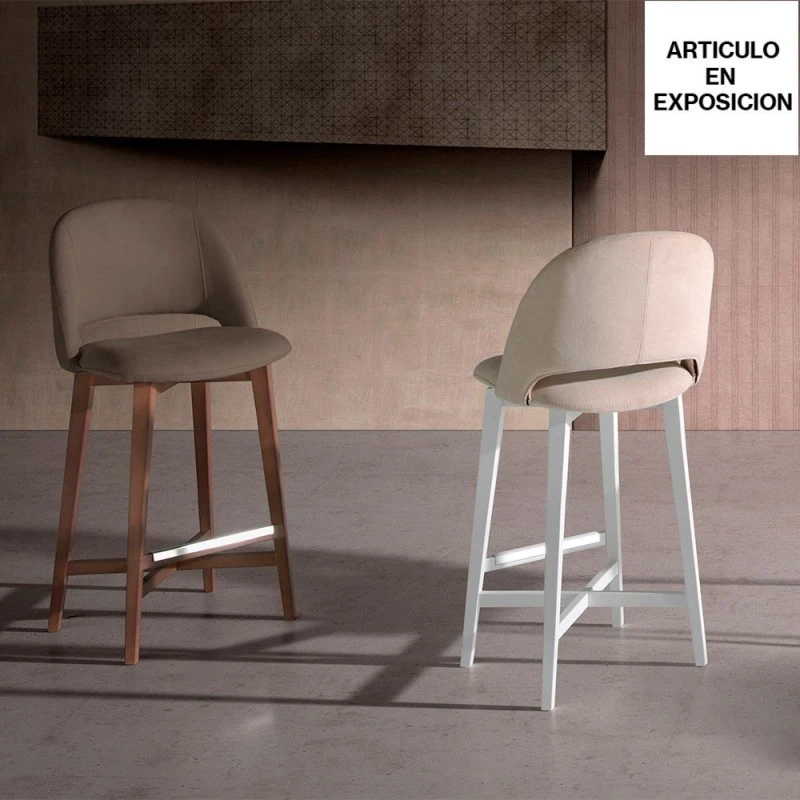 Taburete Alto Tapizado Patas Madera CASSIA A 3 Taburete Alto Tapizado Patas Madera CASSIA A